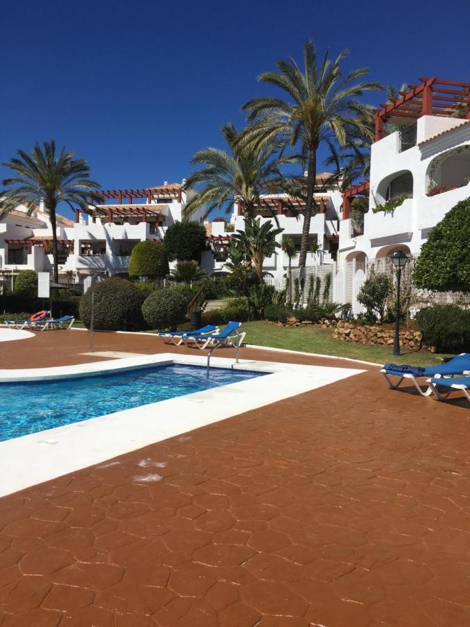 2 Bed Apartment In San Pedro Marbella Exterior photo
